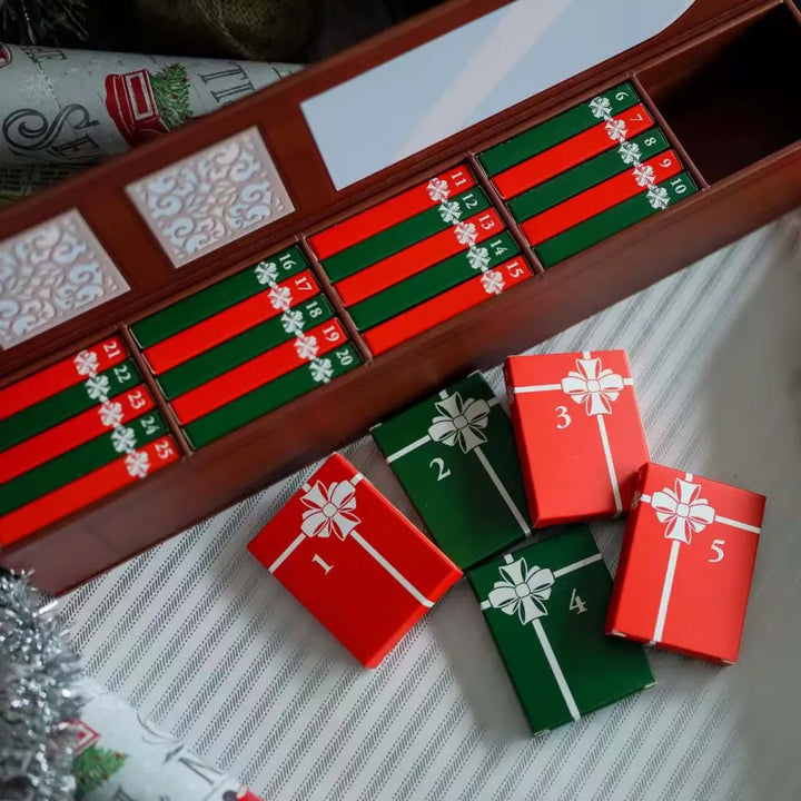 Mini Book Advent Calendar – 25 Miniature Classics